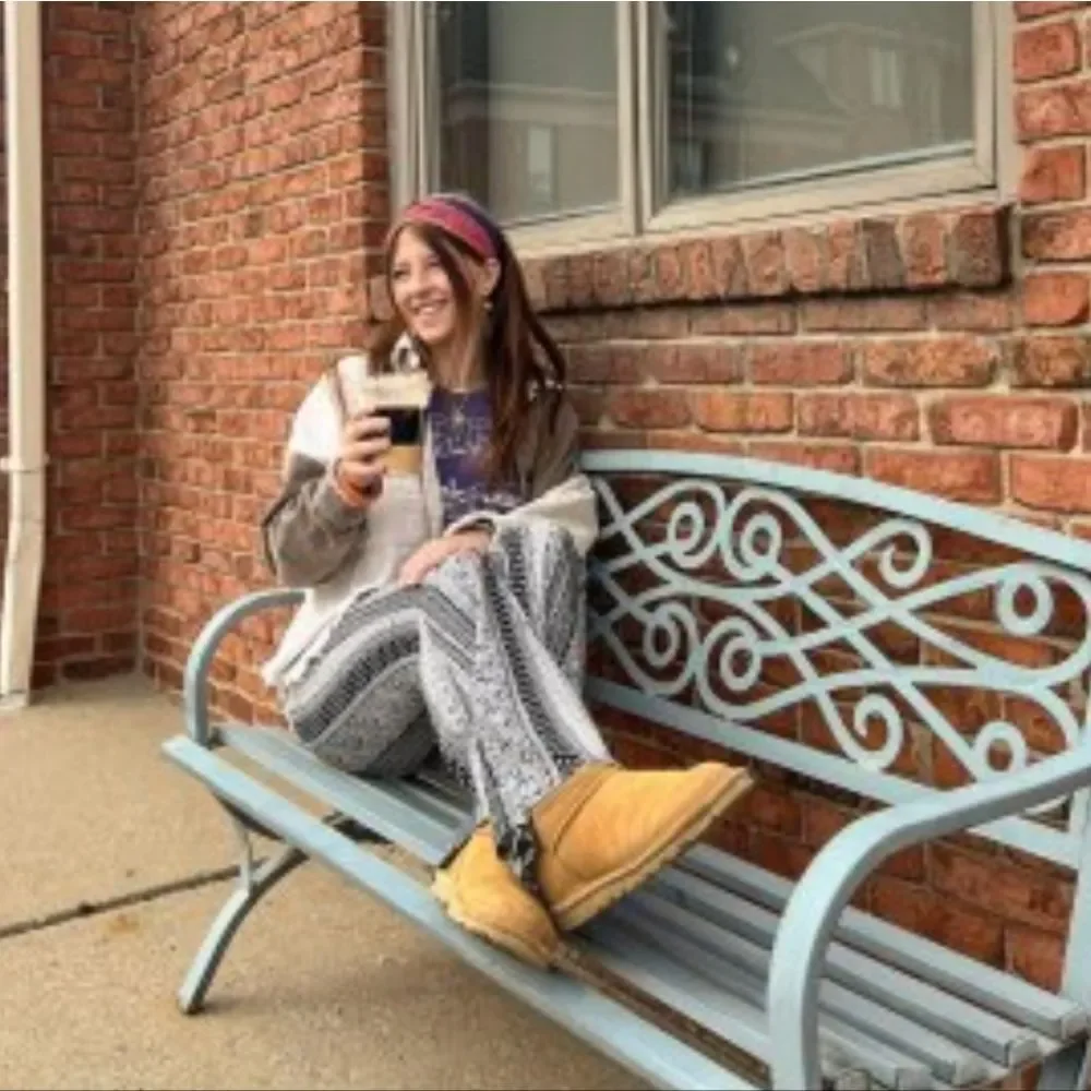 BearPaw‎ Super Shorty Boot- Iced Coffee